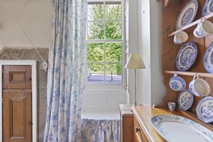 Photo 7- click for photo gallery